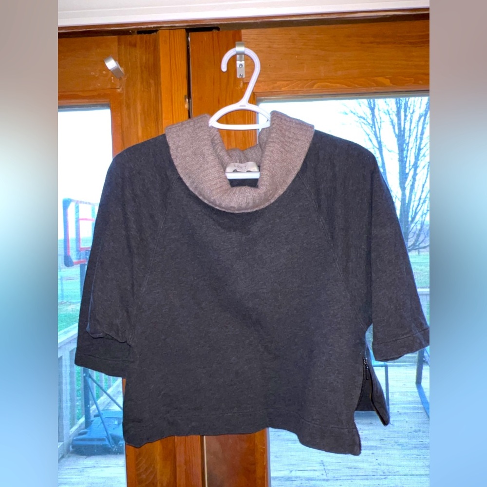 LOFT grey cut off turtle next sweater size small petite
